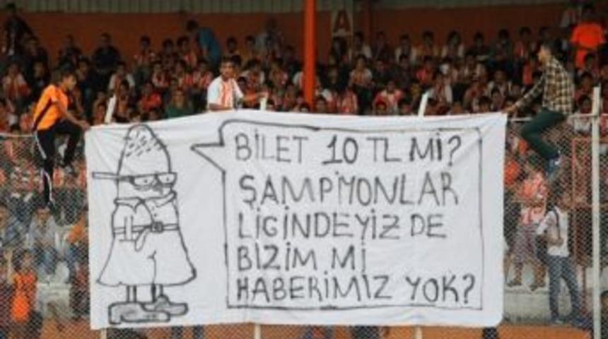 Adanaspor Taraftarı Bilet Fiyatını Protesto Etmek İ&ccedil;in Stadı Terk Etti