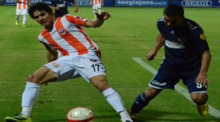 Adanaspor: 3 - Gaziantep B&uuml;y&uuml;kşehir Belediyespor: 0