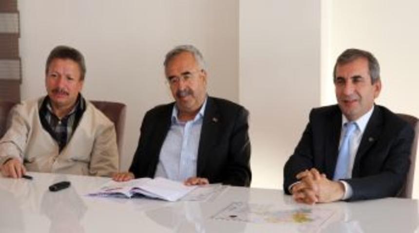 Taş Ocaklarıyla Ilgili Yasal Işlemler B&ouml;l&uuml;nm&uuml;ş Yolları Geciktiriyor