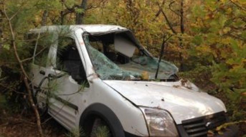 Bursa&rsquo;da Ara&ccedil; Şarampole Yuvarlandı: 6 Yaralı