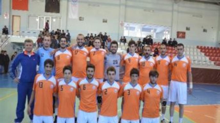 Yakutiye Gen&ccedil;lik Galibiyetle Başladı