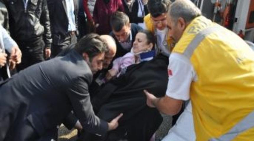 Ters Y&ouml;nden Gelen Motosikletin &Ccedil;arptığı Kadın Yaralandı