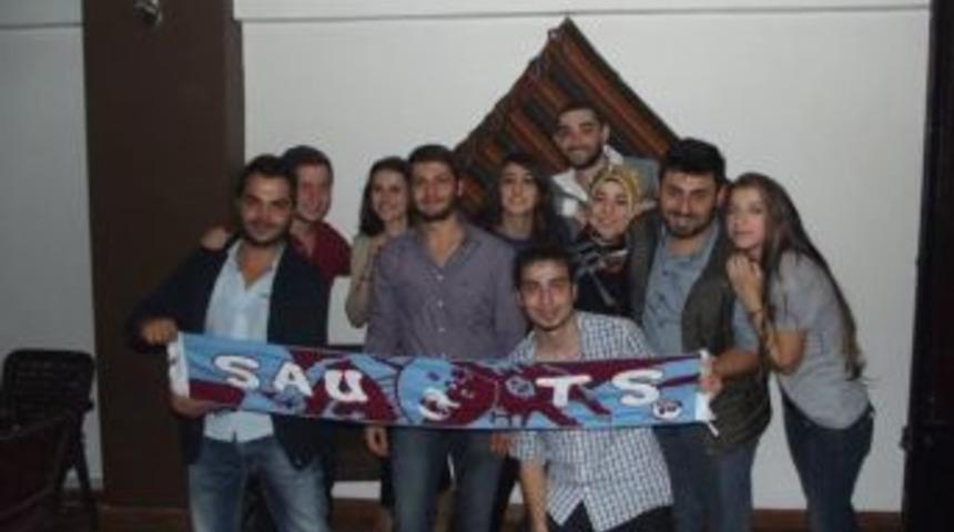 &Uuml;niversiteli Trabzonsporlular Kaynaşma Gecesinde Buluştu