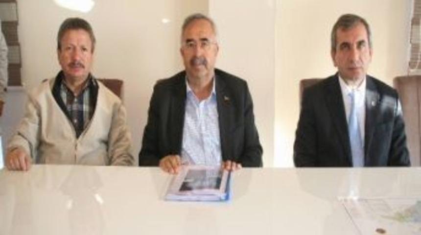 Ulaştırma Bakanlığı M&uuml;steşarı Habip Soluk: &ldquo;yozgat&rsquo;ın Yolları Unutulmuş Değil, 2015&rsquo;de Bitecek&rdquo;