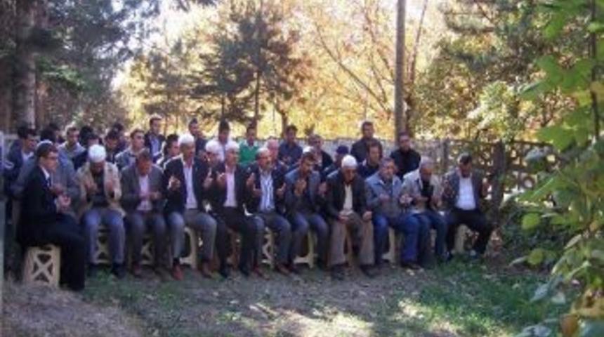 Şehid Yaşar &Ouml;zcivlez Dualarla Anıldı