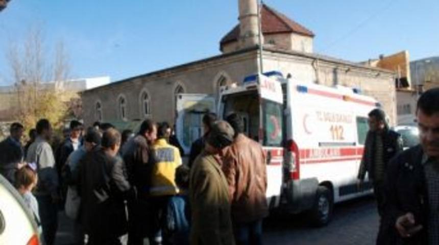 Ambulans Şof&ouml;r&uuml; Kalp Krizi Ge&ccedil;irerek Hayatını Kaybetti