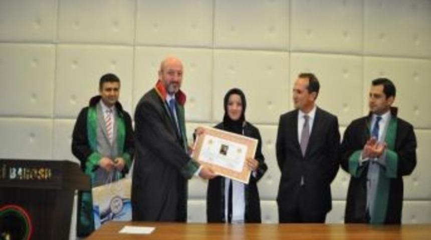 18 Avukat Ruhsatlarını D&uuml;zenlenen T&ouml;renle Aldı