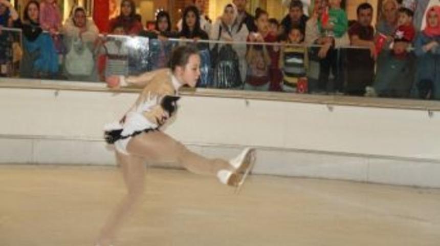 Buz Pistinin &ldquo;u&ccedil;an&rdquo; Prensesleri