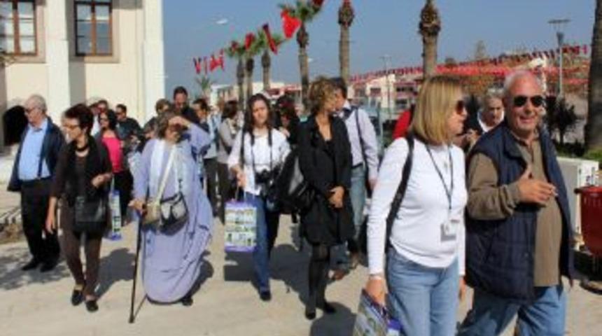 Urla'ya Gelen Rumlar Atalarının Yaşadığı Yerleri Gezdi