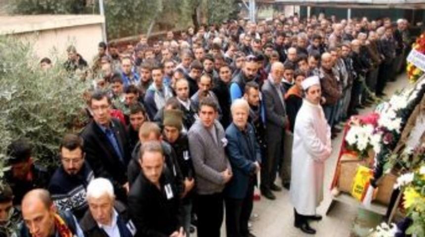 Ovakent, Ersen Kaş&ccedil;alı&rsquo;yı G&ouml;zyaşlarıyla Uğurladı