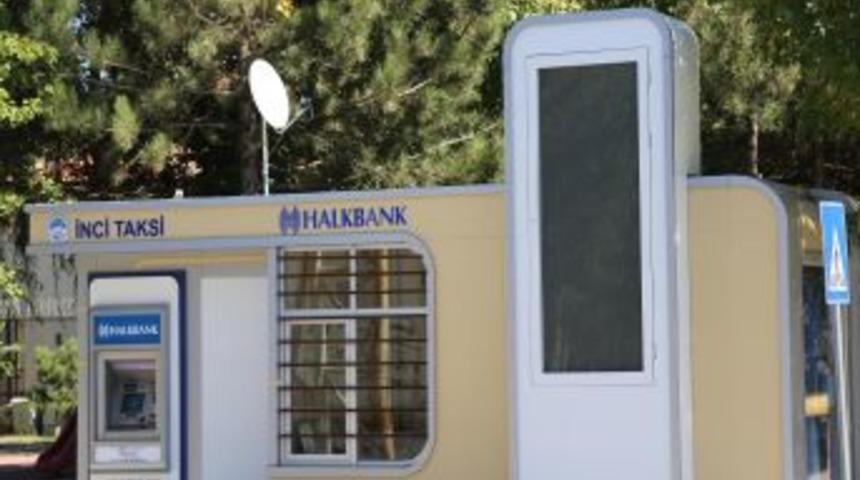 ATM'li Taksi Duraklar Yaygınlaşıyor