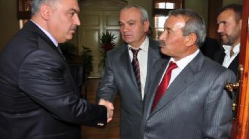 Hurdacılardan Kaymakam Okur&rsquo;a &lsquo;hoş Geldin&rsquo; Ziyareti
