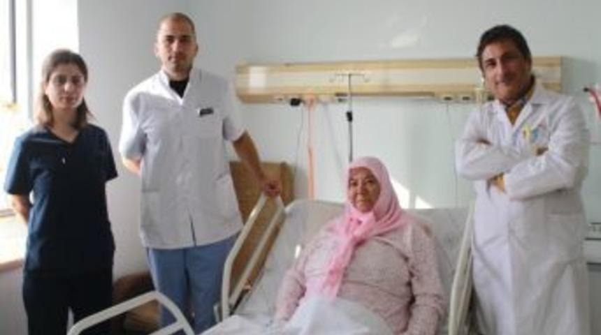 Karnından 10 Kilo Kitle &Ccedil;ıktı