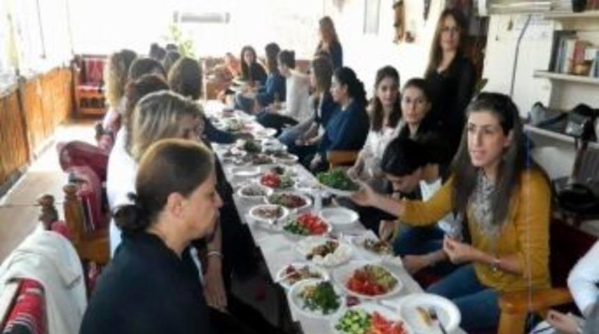 Eğitim-sen&rsquo;li Kadınlar Kahvaltıda Buluştu