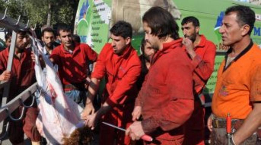 Belediye &Ouml;n&uuml;nde Ka&ccedil;ak Kesime Tepki G&ouml;sterdiler