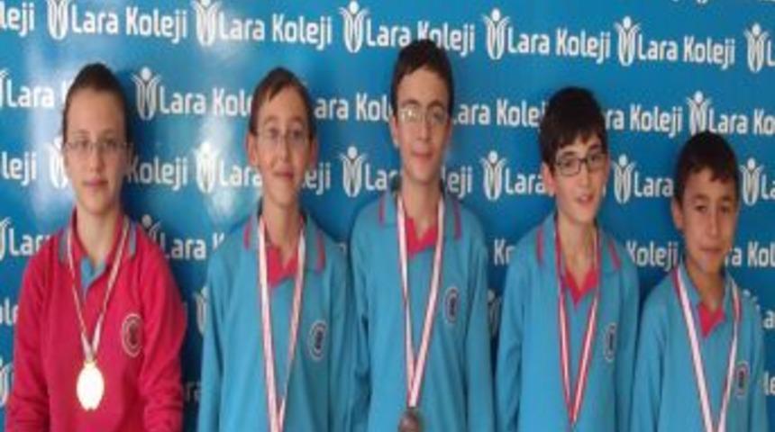 Lara Koleji Satran&ccedil; Şampiyonu Oldu
