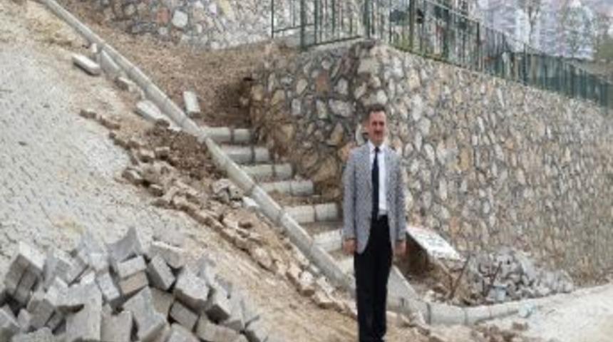 Manastır B&ouml;lgesine Bir &Ccedil;ocuk Parkı Daha
