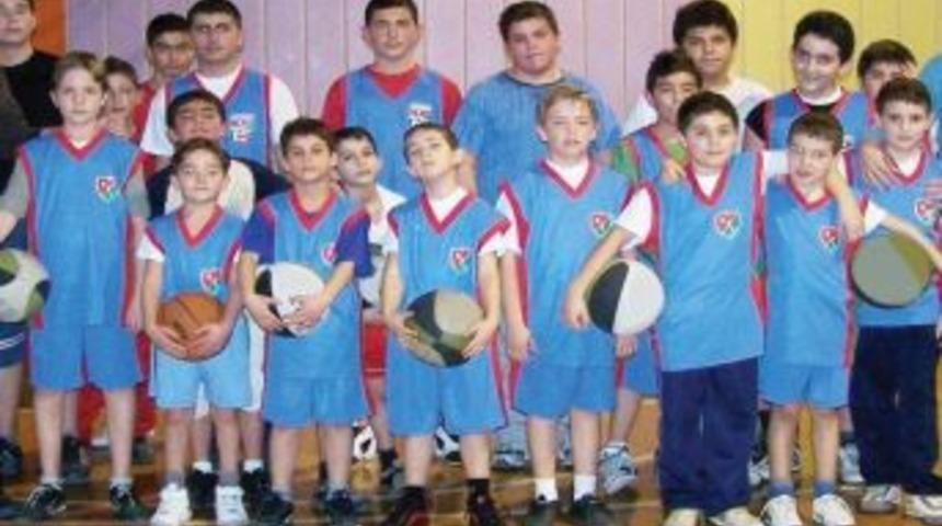 Bostanlıspor Kış Basketbol Okulu A&ccedil;tı