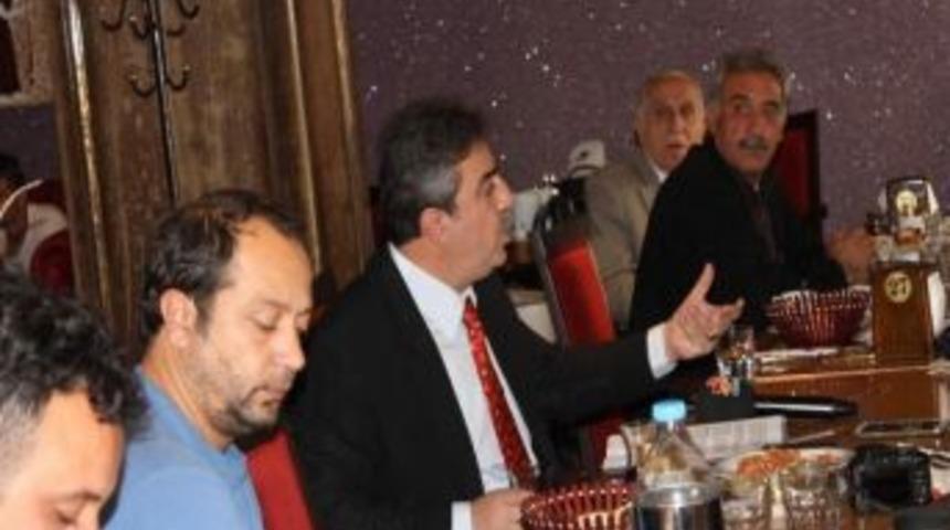 Sevgili Basın Mensupları İle Bir Araya Geldi