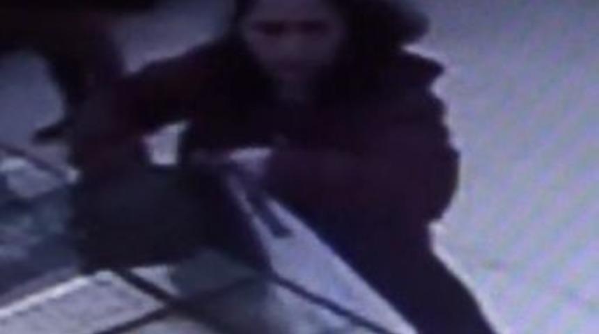 Hırsızın &Uuml;zerinden &Ccedil;ıkanlar Şok Etti