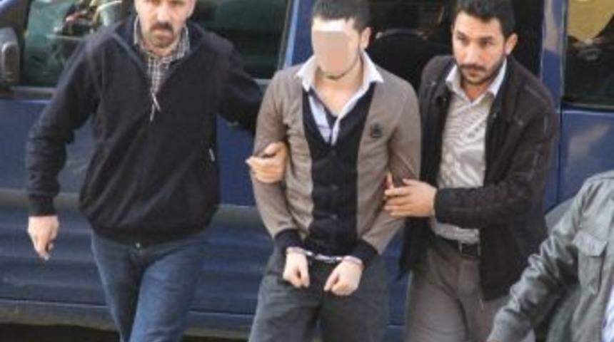 Taksi Şof&ouml;r&uuml; Kendini Darp Eden Genci Vurdu