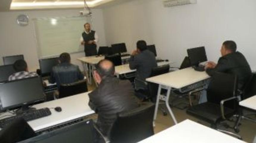 Lpg Dolum Personelleri Eğitiliyor