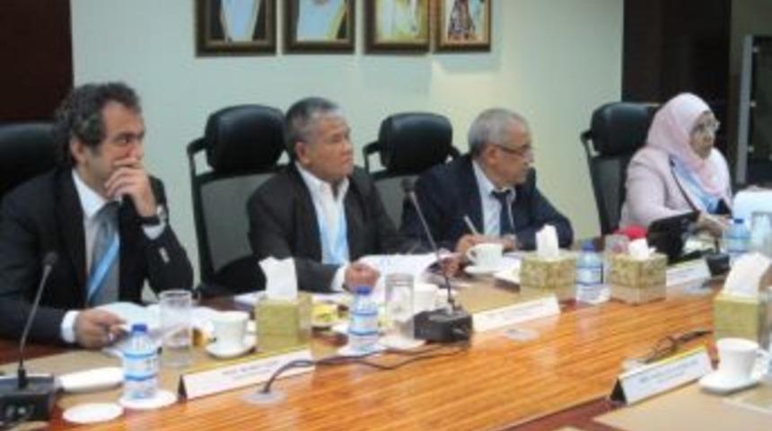 &Ouml;zer, İslam D&uuml;nyası Kalite G&uuml;vence Ajansları Birliği Başkan Vekili Se&ccedil;ildi