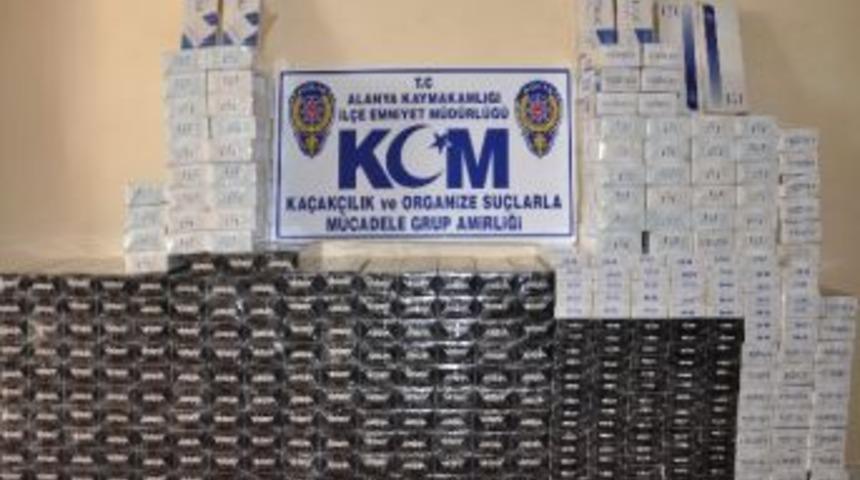 Minib&uuml;sten Ka&ccedil;ak Sigara &Ccedil;ıktı