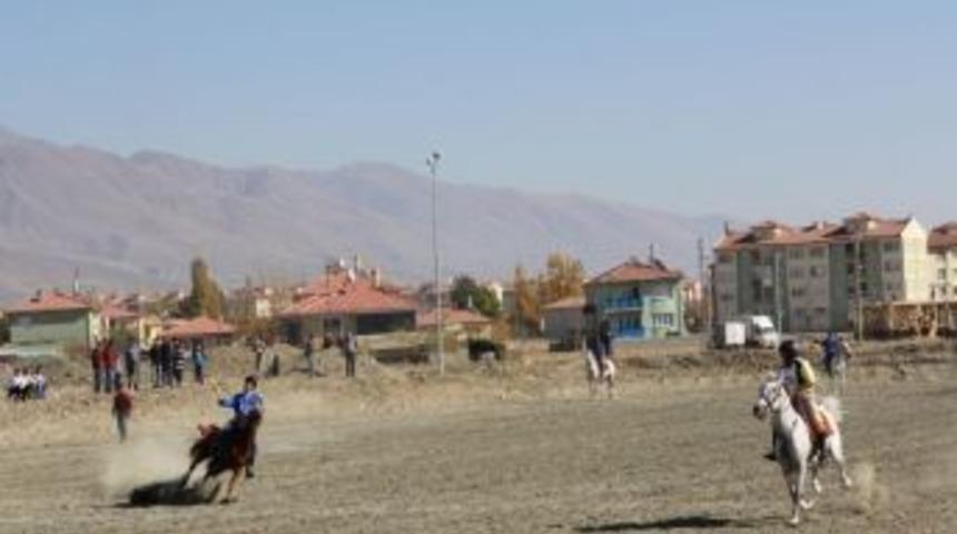 Atlı Cirit M&uuml;sabakaları Tamamlandı