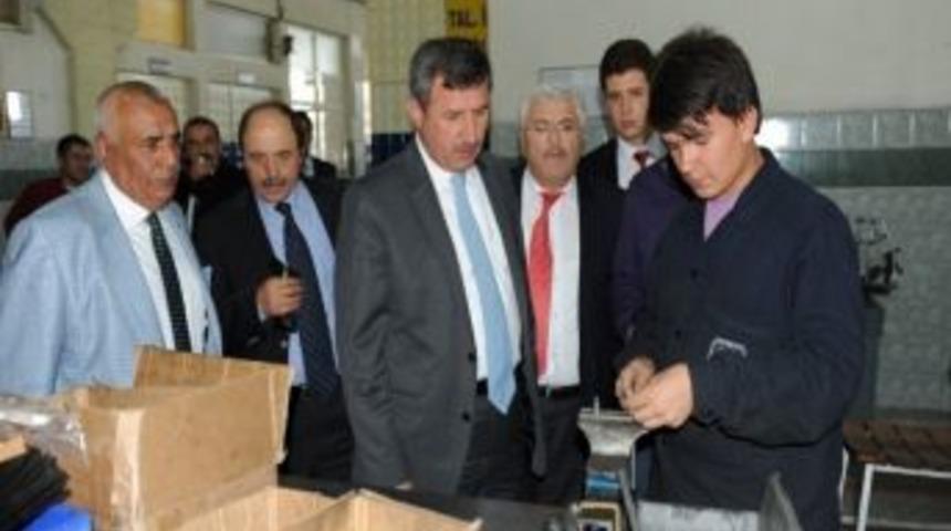 Vali, İşadamı Şeref Kazcıoğlu'nu Ziyaret Etti