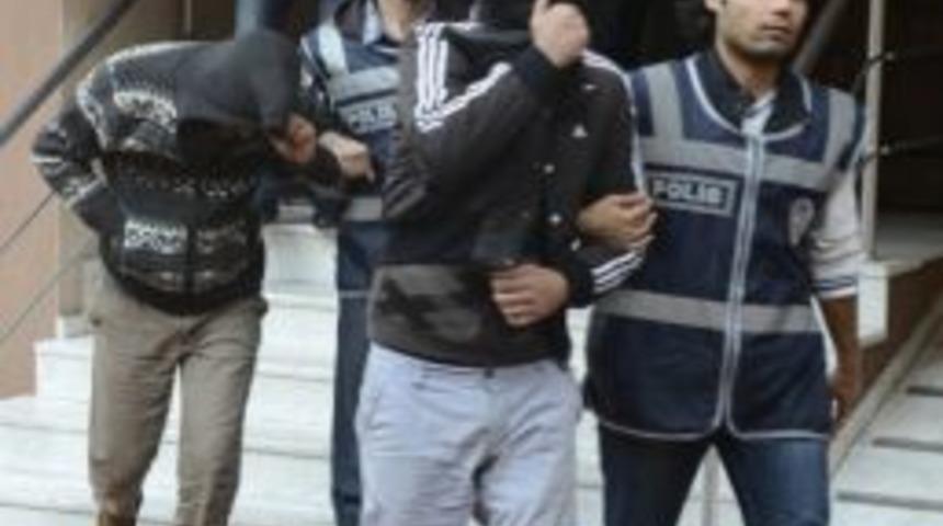 Uluslararası Kredi Kartı Dolandırıcıları Yakalandı