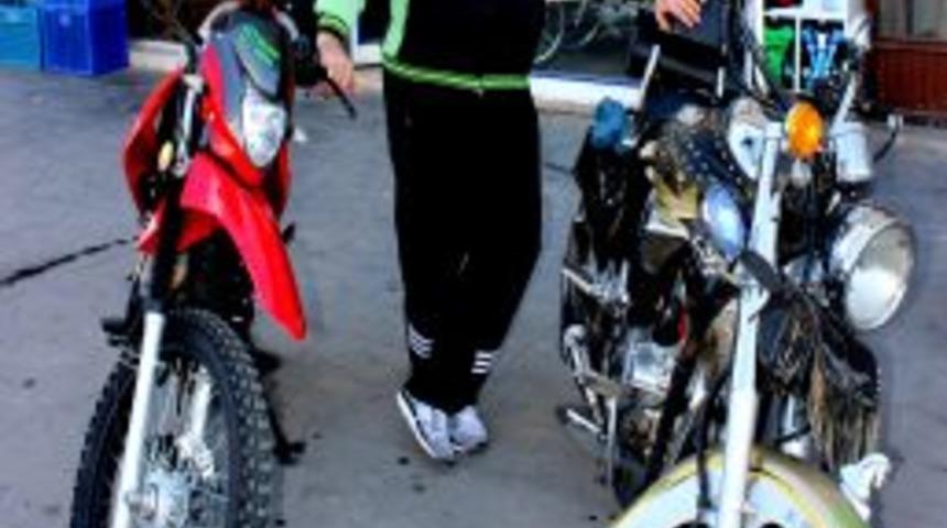 Sivaslı Motorcular, 'trafikte Biz De Varız' Diyor