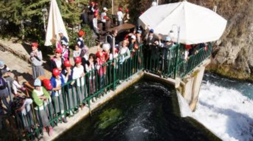 Elazığ Emniyet M&uuml;d&uuml;rl&uuml;ğ&uuml;, 216 &Ouml;ğrenciye Gezi D&uuml;zenledi