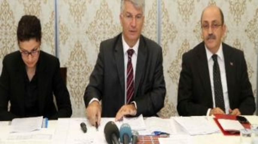 Kocaeli B&uuml;y&uuml;kşehir Beldiye Başkanvekili Zekeriya &Ouml;zak: