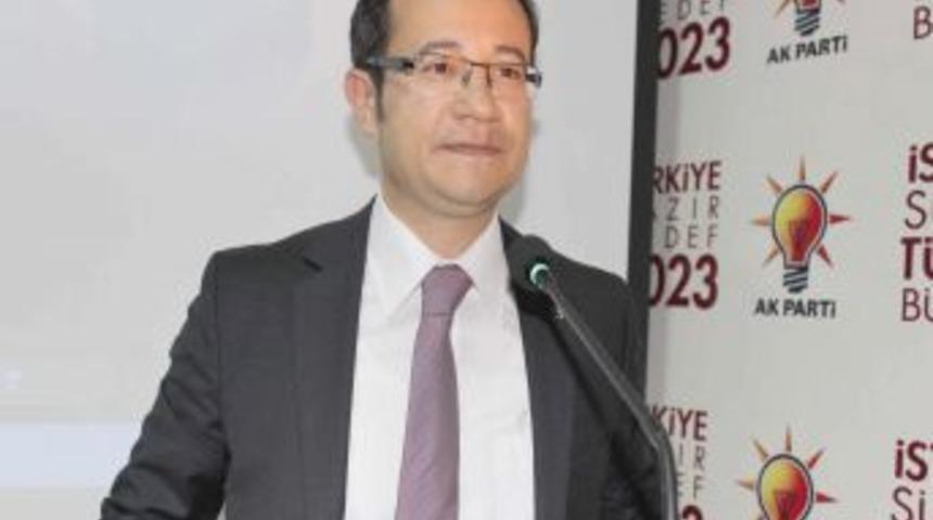 Uşak'ta AK Parti'nin Dokuzuncu Aday Adayı Serhat Eren