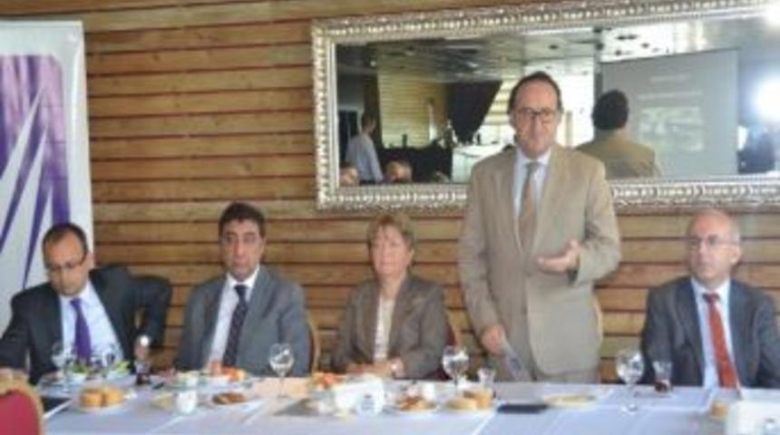 T&uuml;rkiye'nin En İyi 3. &Uuml;niversitesi Kocaeli &Uuml;niversitesi