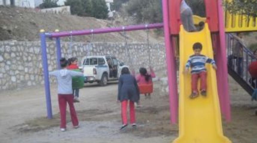 Yakak&ouml;yl&uuml; &Ccedil;ocuklar Parklarına Kavuştu