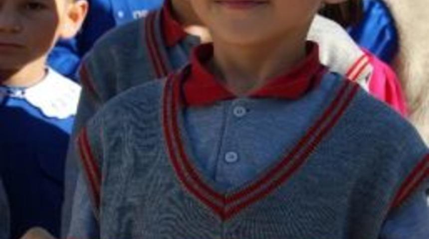 Öğrencilere Aşure Dağıtıldı