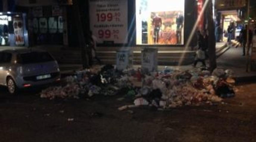 Diyarbakır'ın En İşlek Caddesi &Ccedil;&ouml;pten Ge&ccedil;ilmiyor