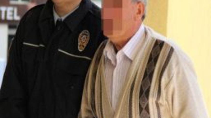 Kocasını Şikayete Gitti, Kayınpederinden Davacı Oldu