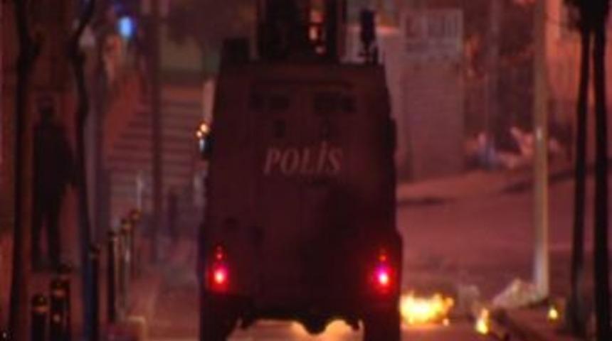 Mobese Kameralarını Kırıp Korsan G&ouml;steri Yaptılar