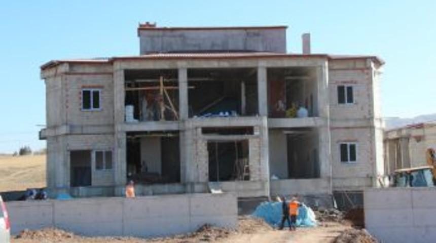 112 Acil &Ccedil;ağrı Merkezi Inşaatı S&uuml;r&uuml;yor