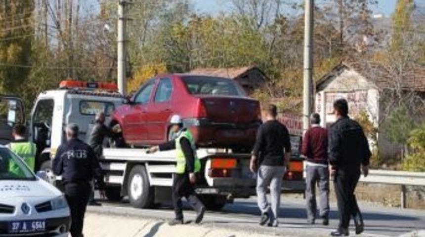 Tosya&rsquo;da 1 G&uuml;nde 2 Maddi Hasarlı Trafik Kazası Meydana Geldi