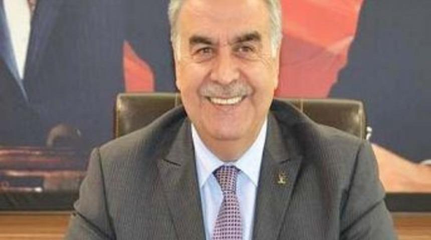 Ak Parti'nin İzmir'deki Yeni İl&ccedil;e Başkanları A&ccedil;ıklandı