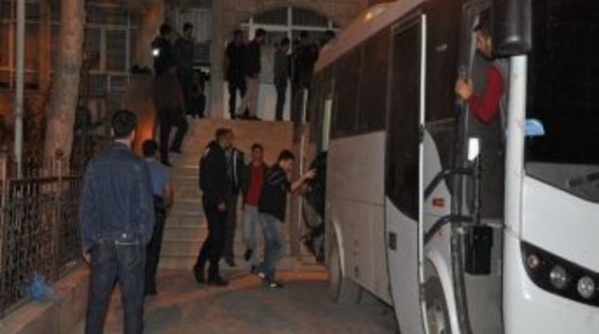 Silopi'deki Molotoflu Saldırılara 9 Tutuklama