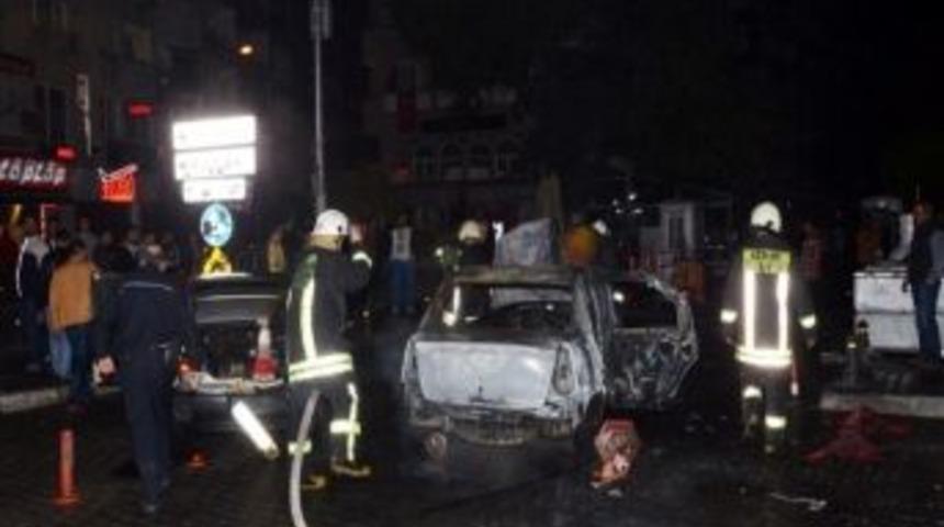 Alevler İ&ccedil;erisinde Yanan Taksi Korkuttu