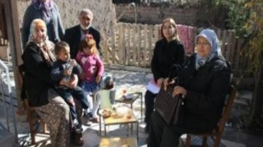 Aile Ve Sosyal Politikalar İl M&uuml;d&uuml;rl&uuml;ğ&uuml;'nden Şehit Ve Gazi Ailelerini Ziyaret