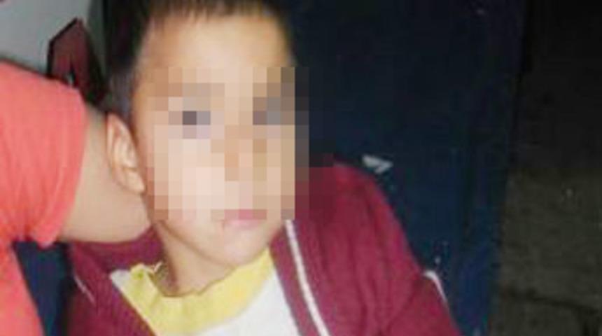 2 yaşındaki bebeği iki kez sokağa attılar