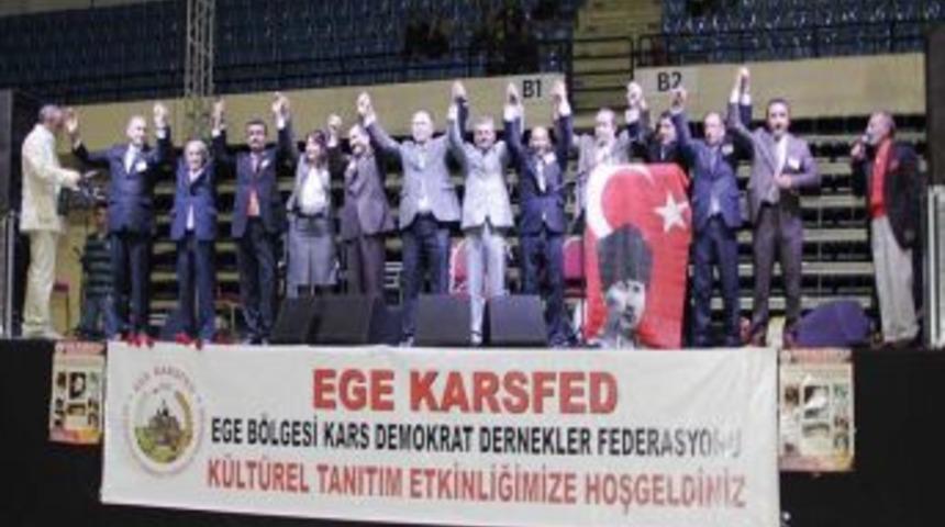 İzmir&rsquo;de Kars R&uuml;zg&acirc;rı Esti