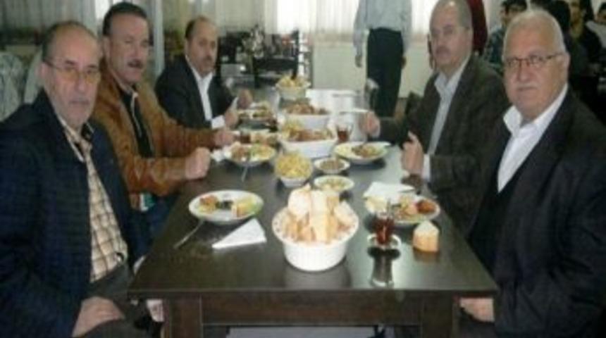 Başkan Doğan, G&uuml;ne Alikahya&rsquo;dan Başladı